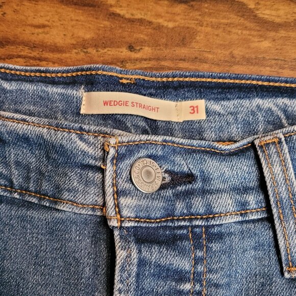 Levi's Jeans Size 31 Wedgie Straight Button Fly High Rise Medium Light Wash - Picture 5 of 13